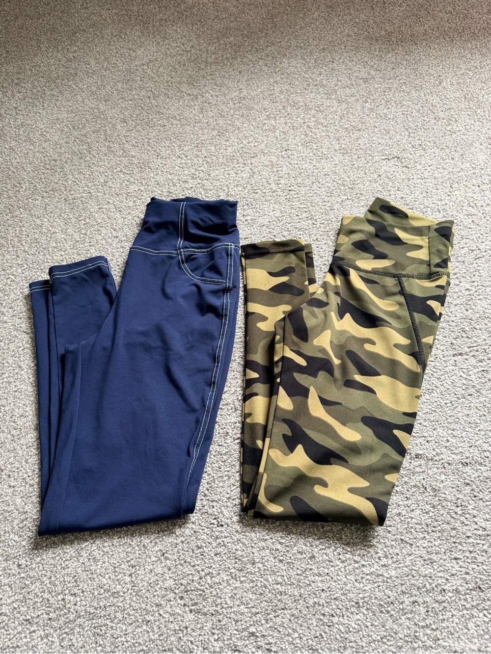 2-Pack Women’s Leggings – Navy & Camo – Size S/M